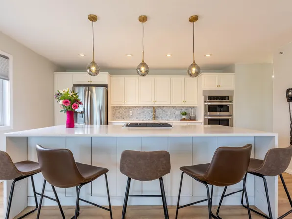 20 Grange Dr #303, Saint Albert, AB T8N 6J1