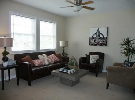 111 Blaine St #C — Photo 5