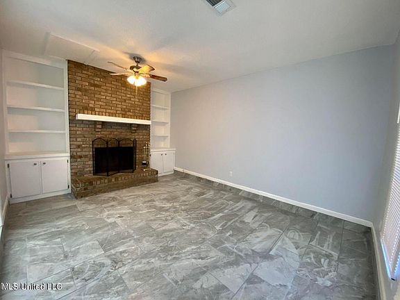 3rd image of 117 Brentwood Blvd