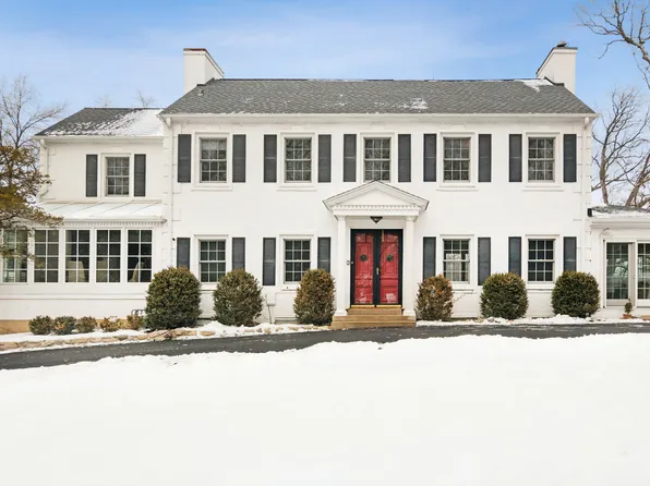 361 S Bateman Cir, Barrington, IL 60010