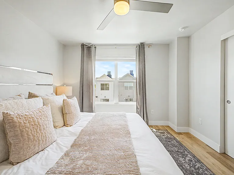 3437 W 63rd Pl — Photo 11
