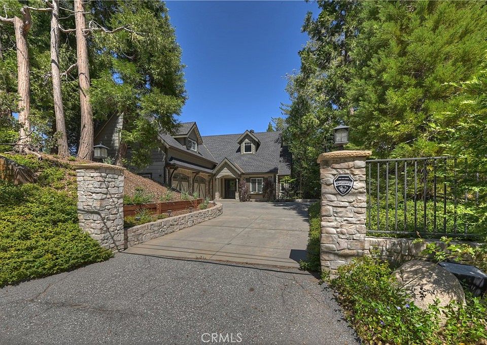 1st image of 757 Nadelhorn Dr
