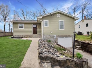 452 Maple Leaf Dr, Edgewater, MD 21037