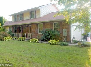3050 Hooper Rd, New Windsor, MD 21776