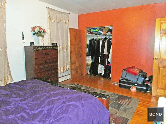 Sold by Bond New York | media 15