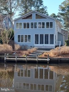 303 W 9th St, Bethany Beach, DE, 19930