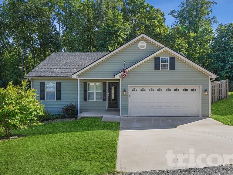 456 Blairwood Ct — Photo 1