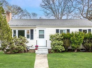 4 Claire Rd, Amesbury, MA 01913