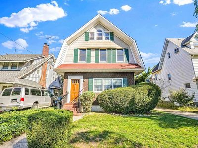 8609 104th St, Richmond Hill, NY, 11418