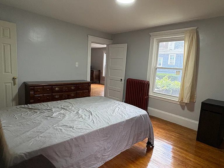 52 Phillips St #1 — Photo 5
