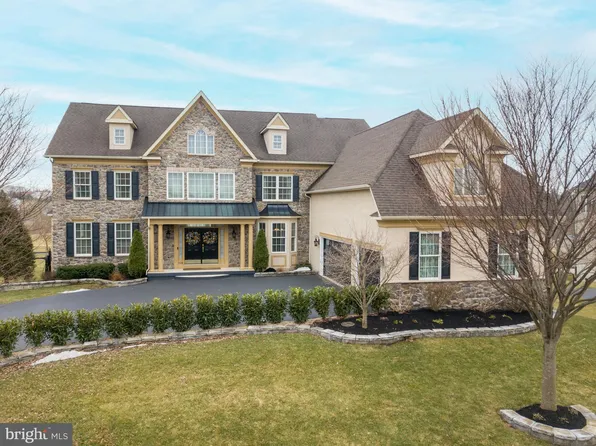 538 Championship Dr, Harleysville, PA 19438
