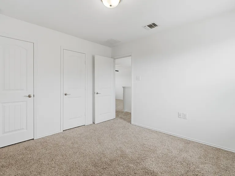 11200 Drumellan St — Photo 41