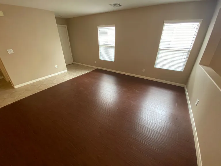 11645 Royal Derwent Dr — Photo 2