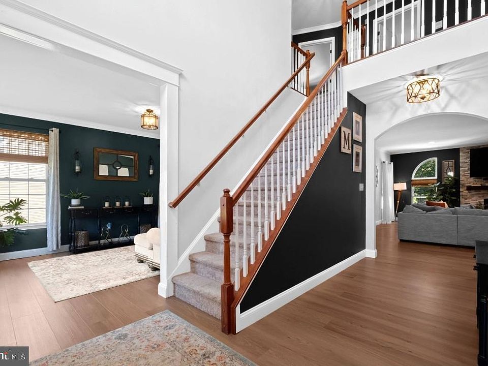 1963 Steeplechase Dr, Williamstown, NJ 08094 | Zillow