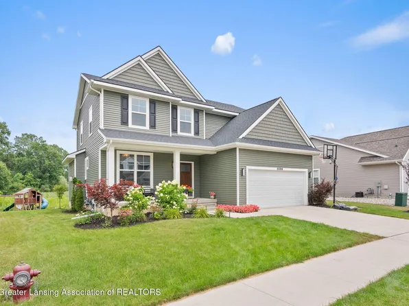 5596 Copper Creek Dr, Haslett, MI 48840