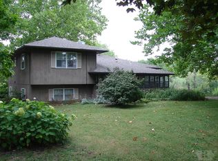 2754 Coppock Rd, Washington, IA 52353