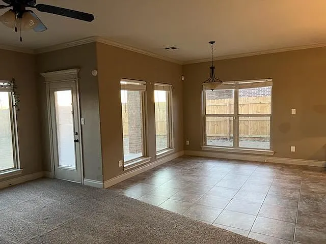 8008 SW Powell Ct — Photo 10