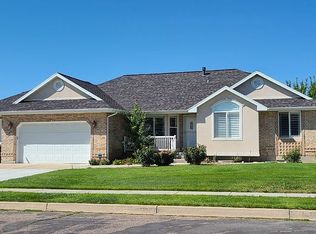 3398 S 930 W, Syracuse, UT 84075