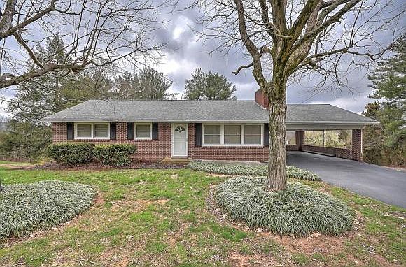1st image of 537 Dogwood Dr
