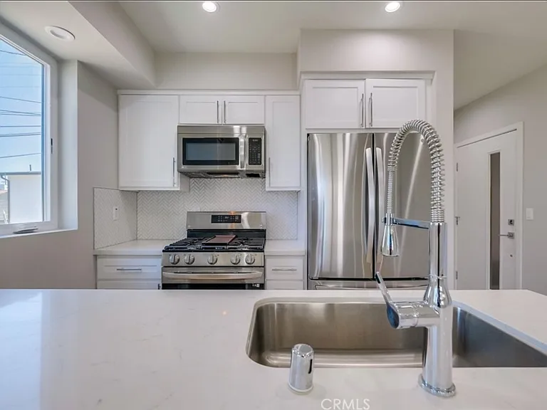 2234 Crenshaw Blvd #2232-1/2 — Photo 6