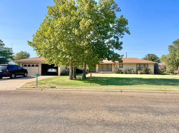 736 W Mississippi St, Floydada, TX 79235