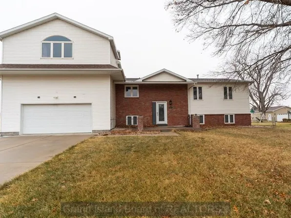 3454 Schroeder Ave, Grand Island, NE 68803