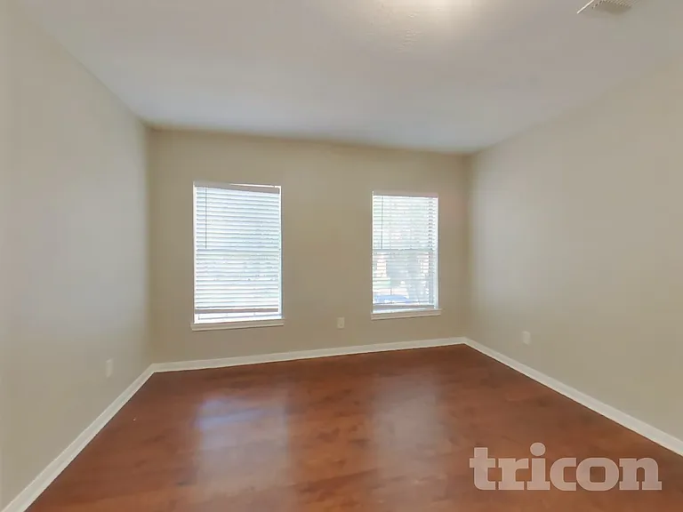 1507 Moon Shadow Ct — Photo 15