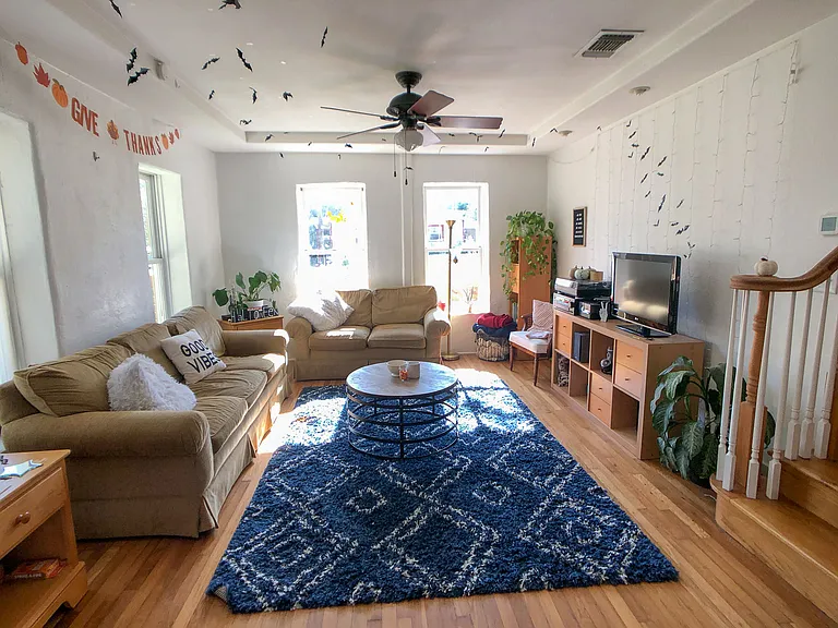 5100 Avenue H #1 — Photo 7