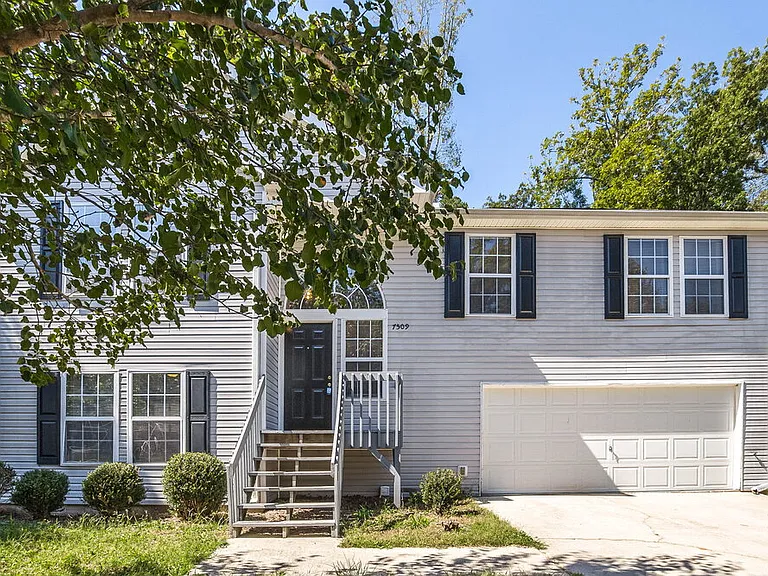 7509 Stonehenge Way — Photo 1