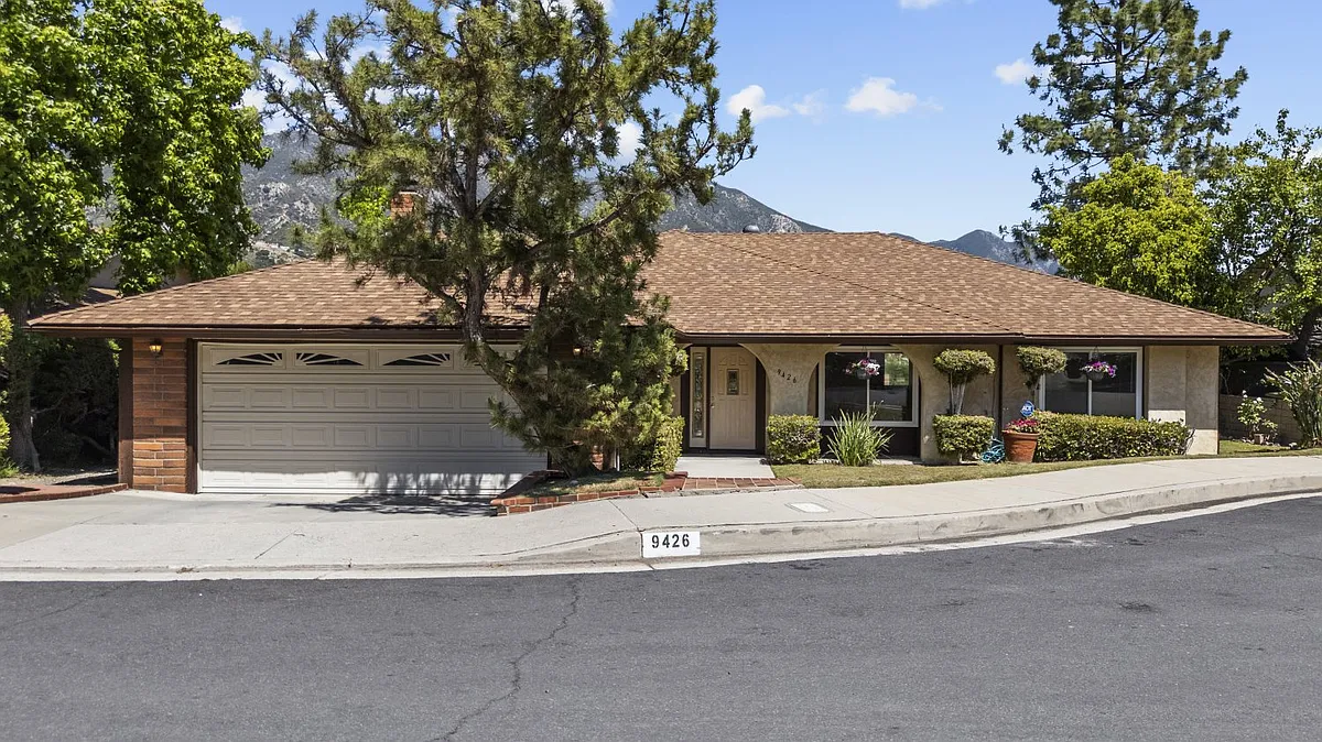 Building Photo - 9426 Carlynn Pl