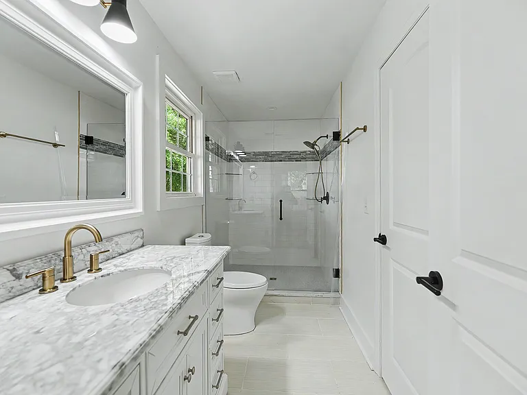 30 F St #C — Photo 10