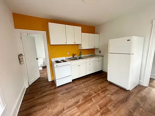 423 Gay St #2 Photo 1