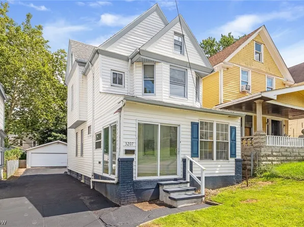 3207 W 97th St, Cleveland, OH 44102
