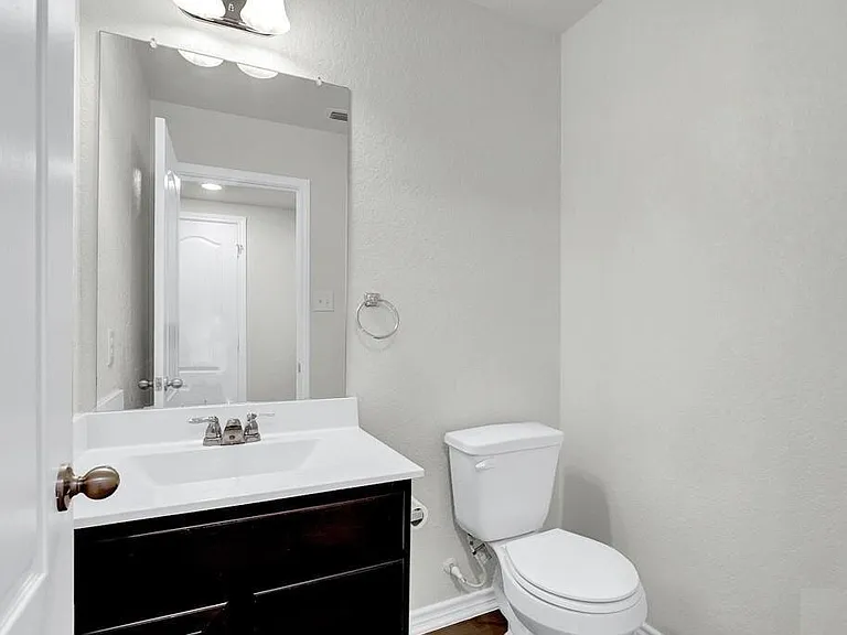 667 Anthem Ln — Photo 14