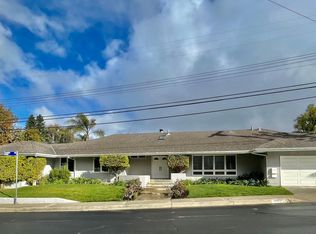 16972 Oak View Dr, Encino, CA 91436