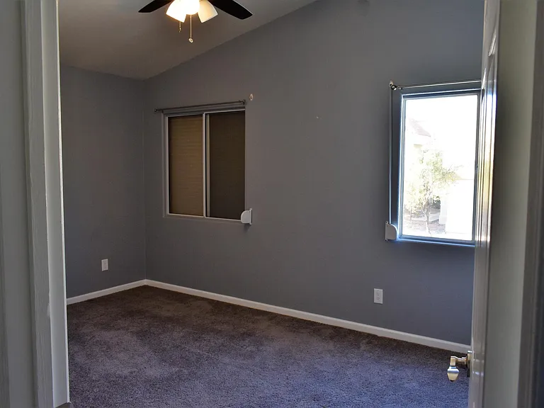 2065 N Jennifer Ave — Photo 23