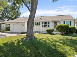 6791 Pratt St, Omaha, NE 68104