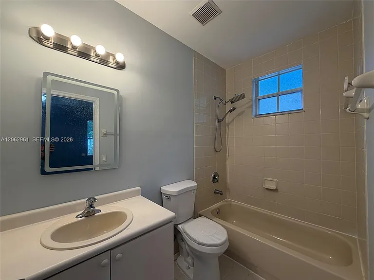 4094 SW 159th Ave #9 — Photo 5