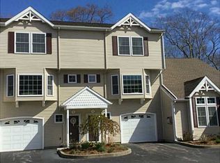 78 Fountain Dr, Westerly, RI 02891