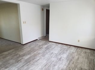 1013 14th Ave SW, Jamestown, ND 58401