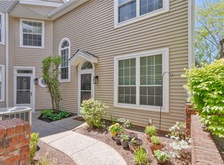 14 Wood Duck Pond Rd, Bedminster, NJ 07921