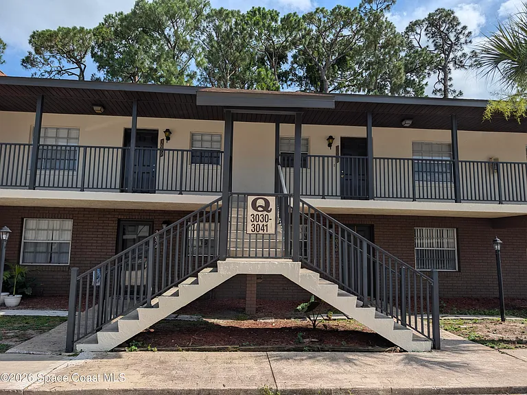 3035 Sir Hamilton Cir — Photo 1