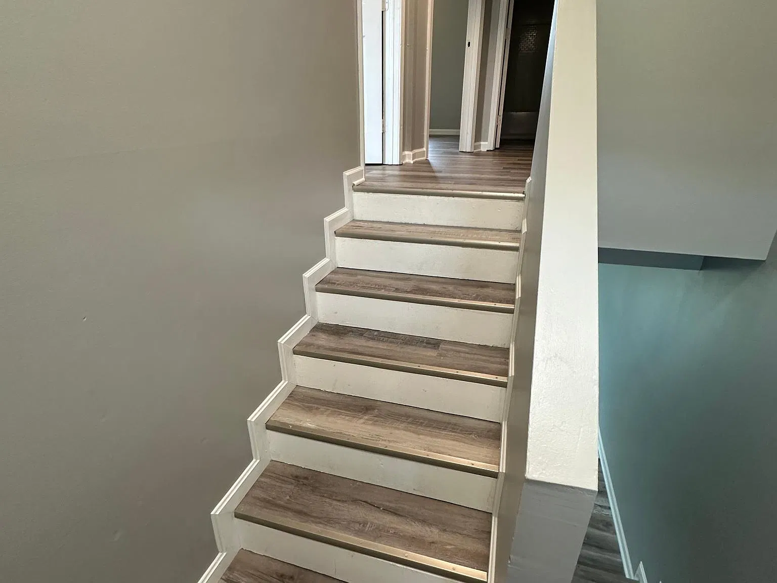 2 bed, 900 sqft, $985 — Photo 3