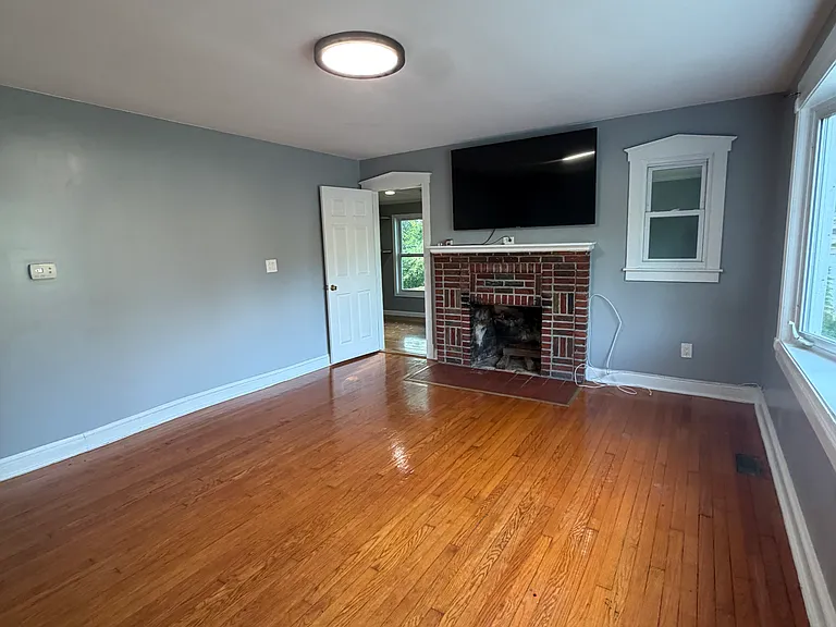 4905 Fox St — Photo 10