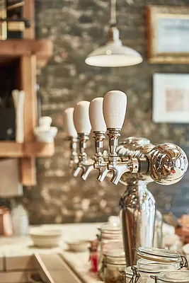 Rented by R New York | media 14