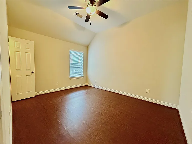 22015 Rustic Canyon Ln — Photo 22