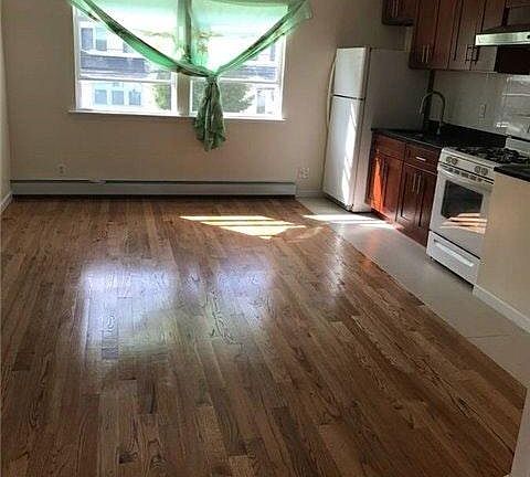 3rd image of 4822 207th St #2