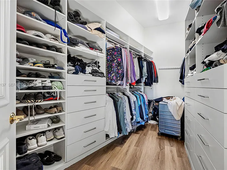 4900 Sanctuary Ln — Photo 24