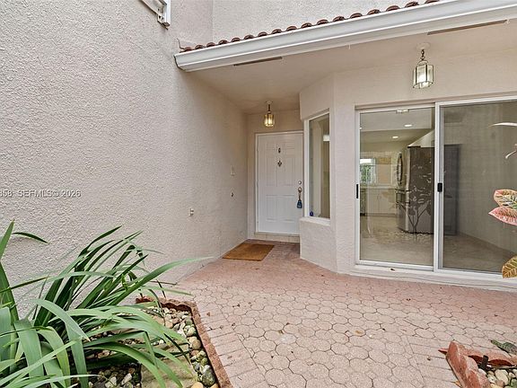 4th image of 10252 NW 52nd Ter