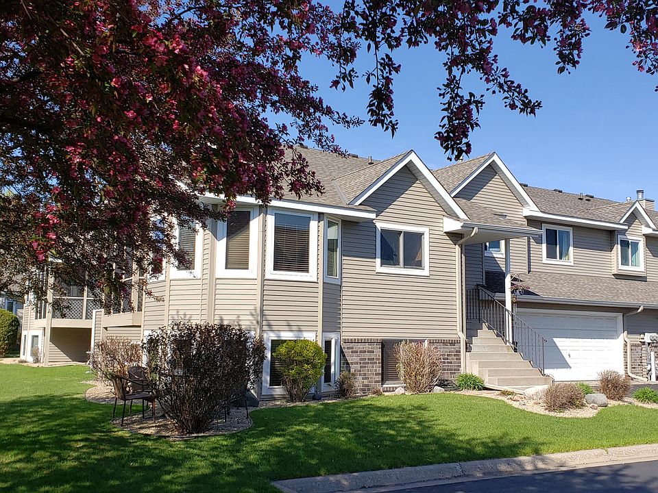 1st image of 9321 Loch Lomond Ln